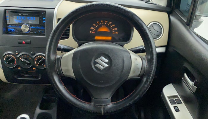2017 Maruti Wagon R 1.0 LXI CNG, CNG, Manual, 57,773 km, Steering Wheel Close Up