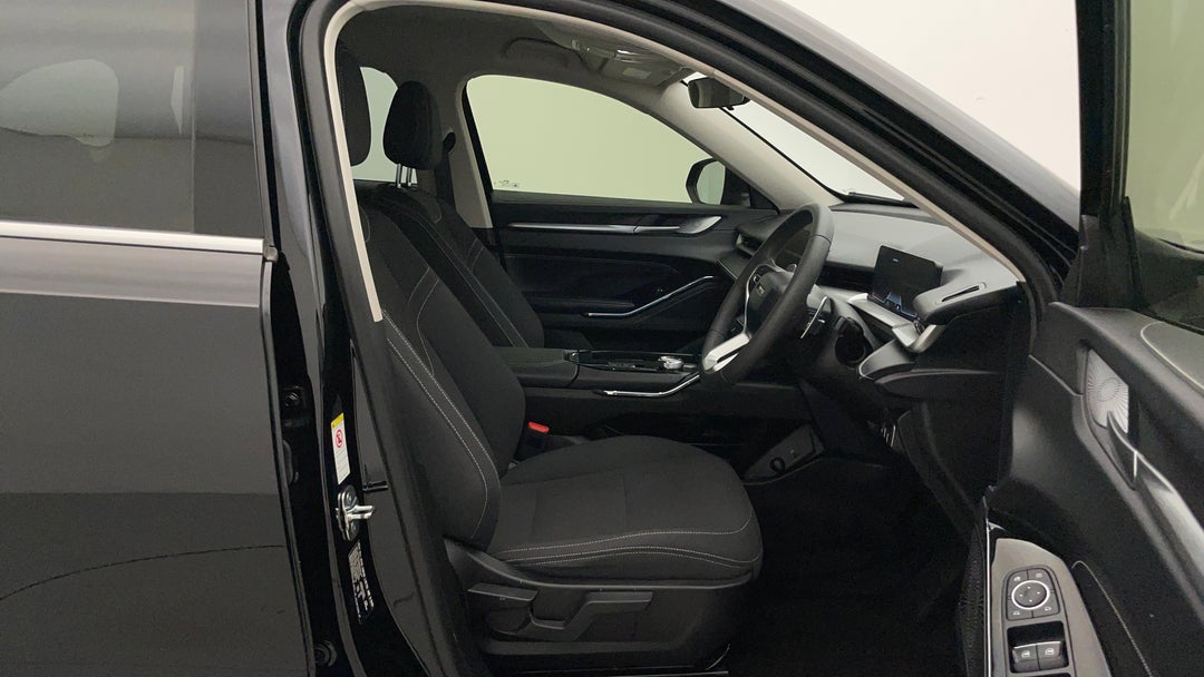 2022 GWM Haval H6 Premium, Automatic, 43944 km, Right Side Front Door Cabin View