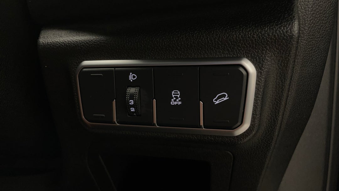 2022 GWM Haval H6 Premium, Automatic, 43944 km, Utility Switches/Buttons