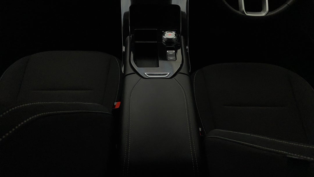 2022 GWM Haval H6 Premium, Automatic, 43944 km, Center Console