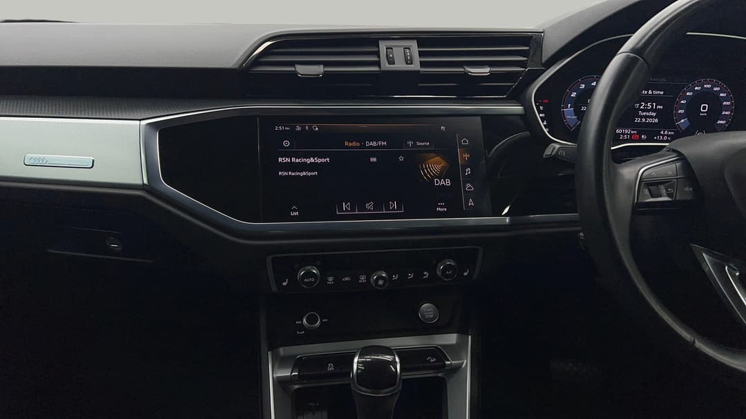 2020 Audi Q3 35 Tfsi Launch Edition, Automatic, 60192 km, Center Console
