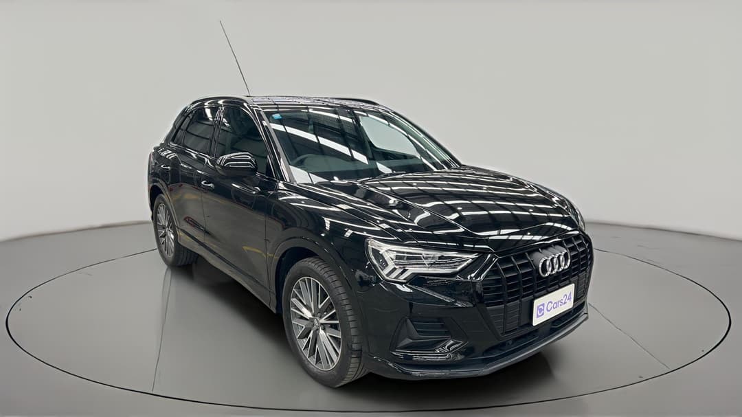 2020 Audi Q3 35 Tfsi Launch Edition, Automatic, 60192 km, Right Front Diagonal (45- Degree) View