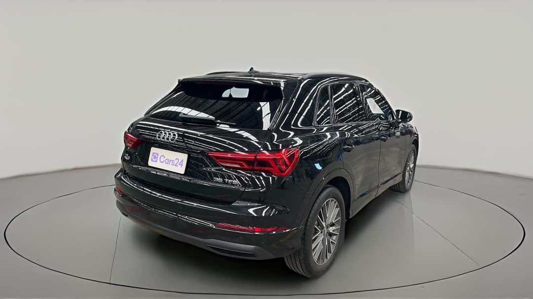 2020 Audi Q3 35 Tfsi Launch Edition, Automatic, 60192 km, Right Back Diagonal (45- Degree) View