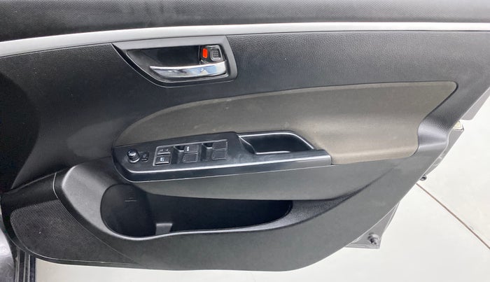 2017 Maruti Swift VXI, Petrol, Manual, 73,914 km, Driver Side Door Panels Control