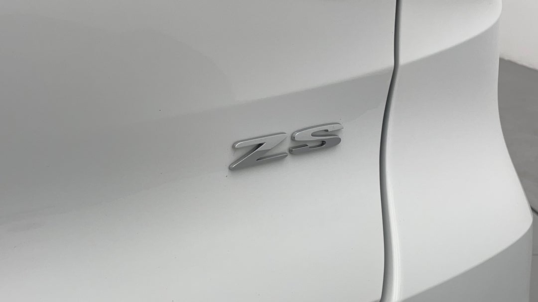 Badge (Boot Right Side)