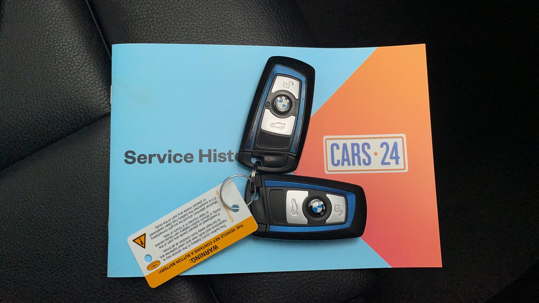 2018 BMW 3 30i M Sport, Automatic, 78379 km, Key Close-up