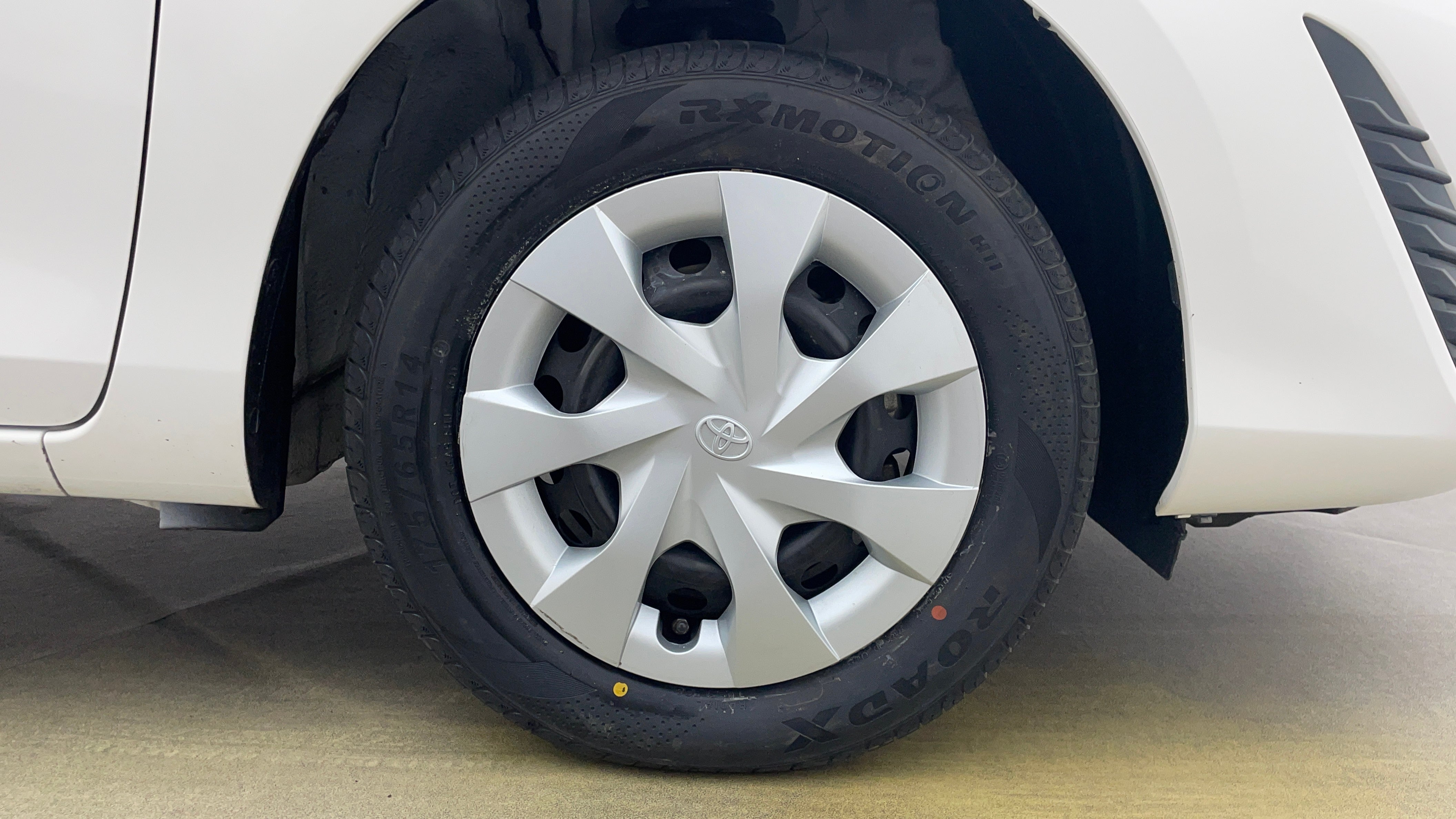 Toyota Yaris-Right Front Tyre