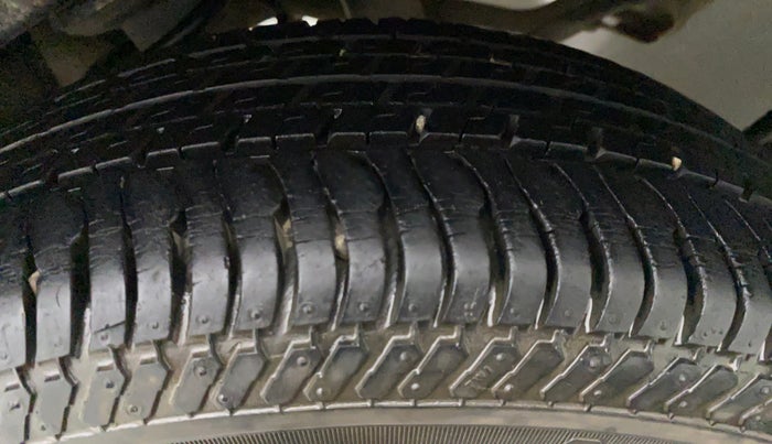 2011 Maruti Zen Estilo VXI, Petrol, Manual, 49,508 km, Left Front Tyre Tread