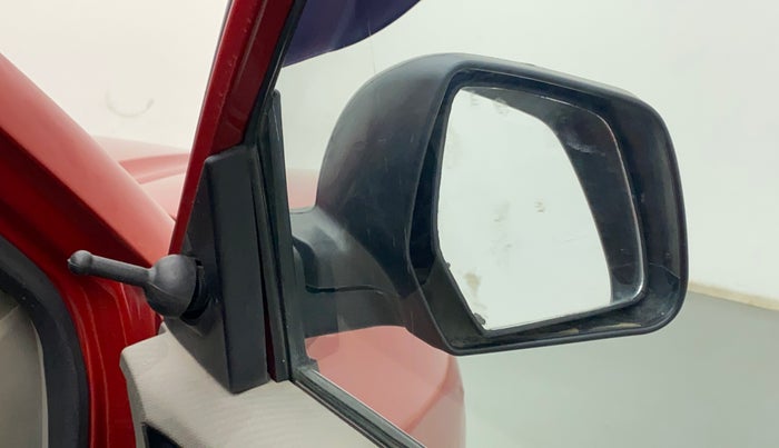 2017 Mahindra Kuv100 K2 6 STR, Petrol, Manual, 50,444 km, Right rear-view mirror - ORVM knob broken and not working