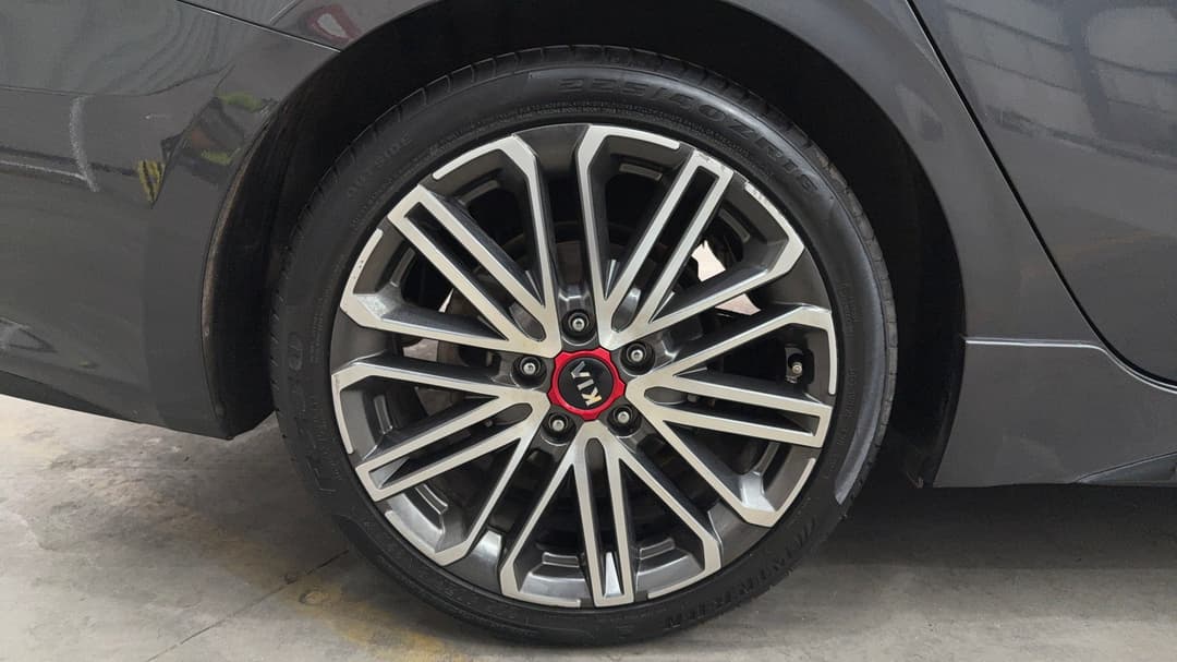 2020 Kia Cerato Gt Safety Pack, Automatic, 131779 km, Right Rear Wheel