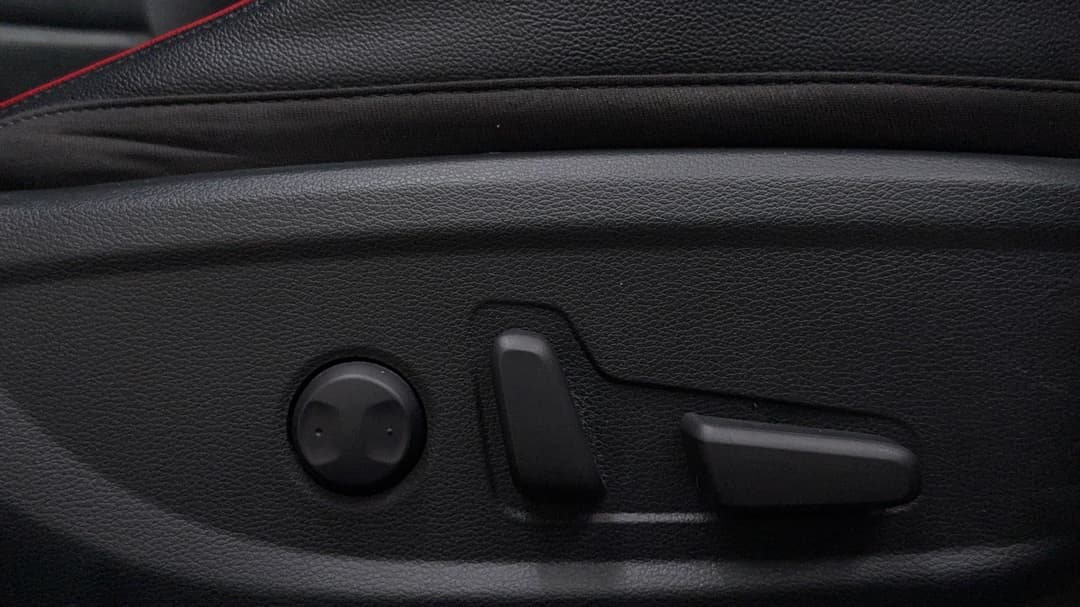 2020 Kia Cerato Gt Safety Pack, Automatic, 131779 km, Drivers Side Adjustment Panel
