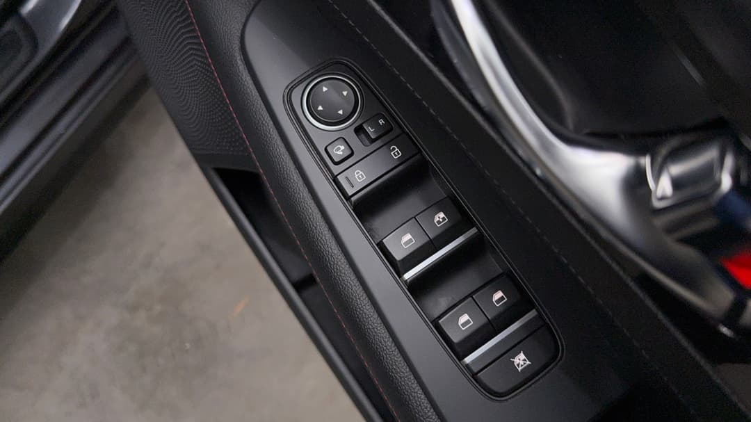 2020 Kia Cerato Gt Safety Pack, Automatic, 131779 km, Drivers Side Door Panel Controls