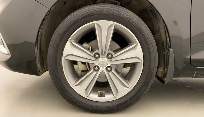 2017 Hyundai Verna 1.6 VTVT SX (O) AT, Petrol, Automatic, 12,585 km, Left Front Wheel