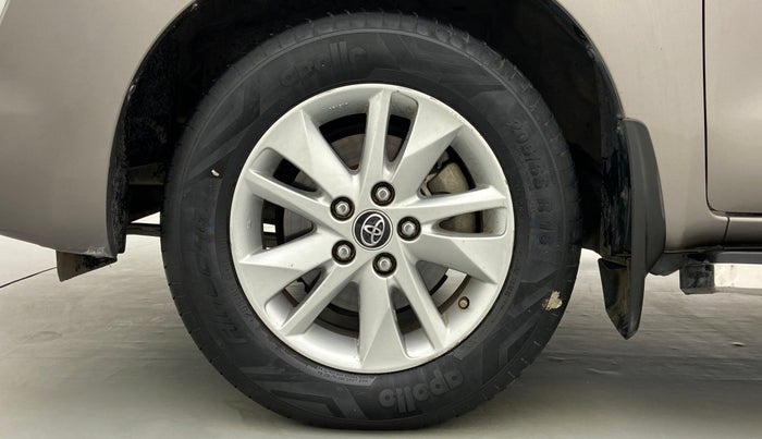 2018 Toyota Innova Crysta 2.4 VX 7 STR, Diesel, Manual, 49,359 km, Left Front Wheel