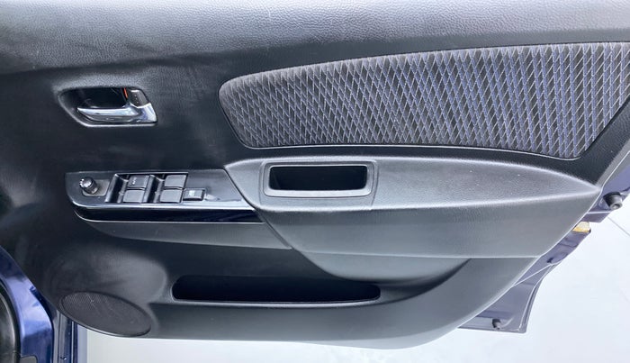 2014 Maruti Wagon R Stingray VXI, Petrol, Manual, 26,464 km, Driver Side Door Panels Control