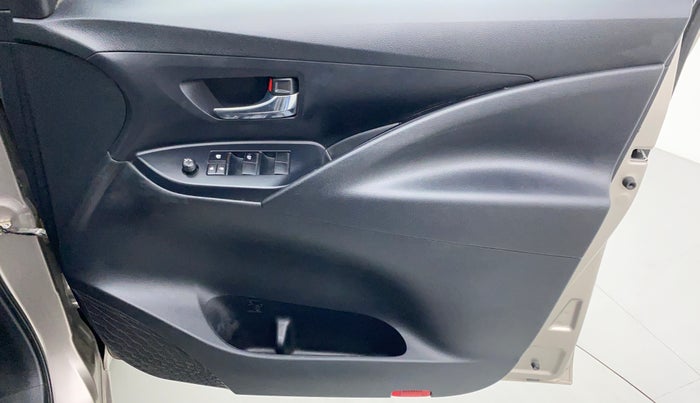2018 Toyota Innova Crysta 2.4 GX 7 STR, Diesel, Manual, 18,864 km, Driver Side Door Panels Control