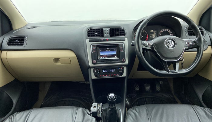 2016 Volkswagen Polo HIGHLINE1.2L PETROL, Petrol, Manual, 64,365 km, Dashboard