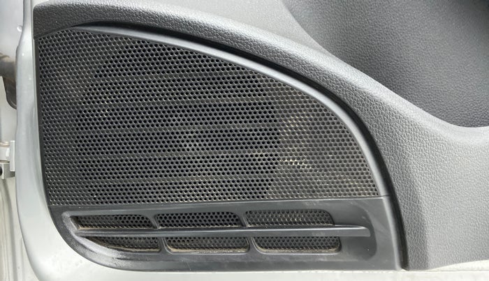 2016 Volkswagen Polo HIGHLINE1.2L PETROL, Petrol, Manual, 64,365 km, Speaker
