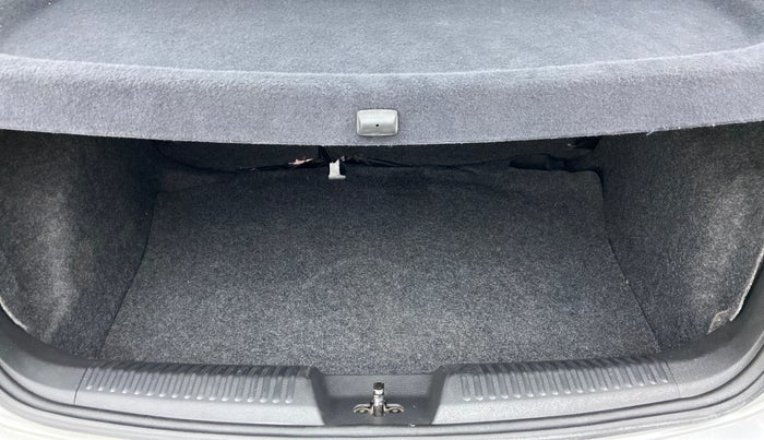2016 Volkswagen Polo HIGHLINE1.2L PETROL, Petrol, Manual, 64,365 km, Boot Inside