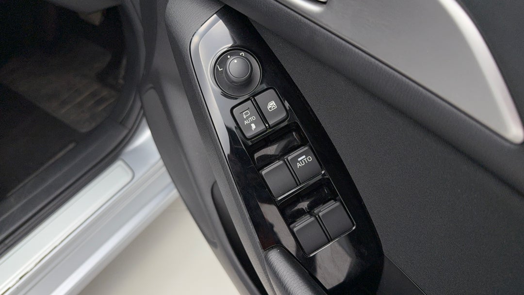 2018 Mazda 3 Sp25, Automatic, 35483 km, Drivers Side Door Panel Controls