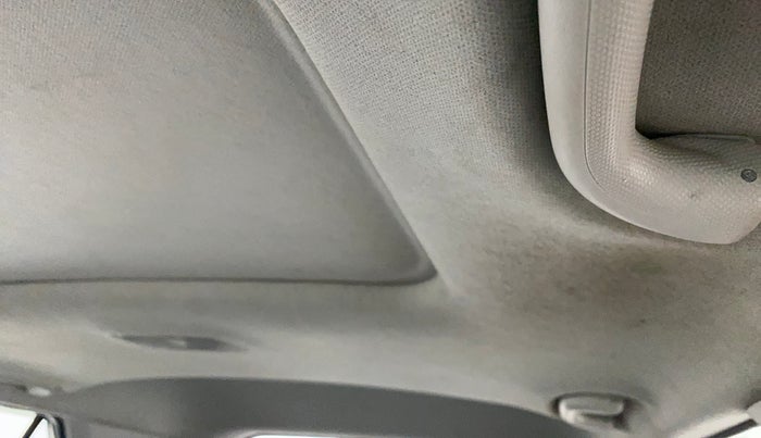 2019 Hyundai VENUE SX 1.0 TURBO DUAL TONE, Petrol, Manual, 38,366 km, Ceiling - Roof lining is slightly discolored
