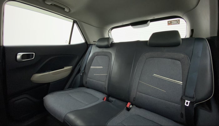 2019 Hyundai VENUE SX 1.0 TURBO DUAL TONE, Petrol, Manual, 38,366 km, Right Side Rear Door Cabin