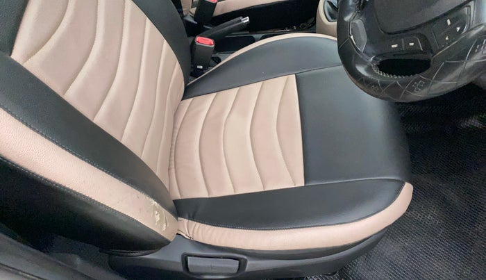 2019 Hyundai Grand i10 SPORTZ 1.2 KAPPA VTVT, Petrol, Manual, 24,065 km, Driver seat - Cover slightly torn