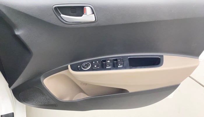 2019 Hyundai Grand i10 SPORTZ 1.2 KAPPA VTVT, Petrol, Manual, 24,065 km, Driver Side Door Panels Control