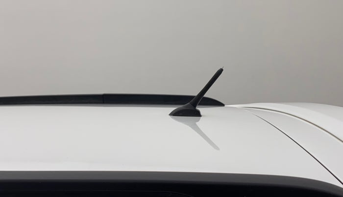 2019 Hyundai Grand i10 SPORTZ 1.2 KAPPA VTVT, Petrol, Manual, 24,065 km, Roof - Antenna has minor damage