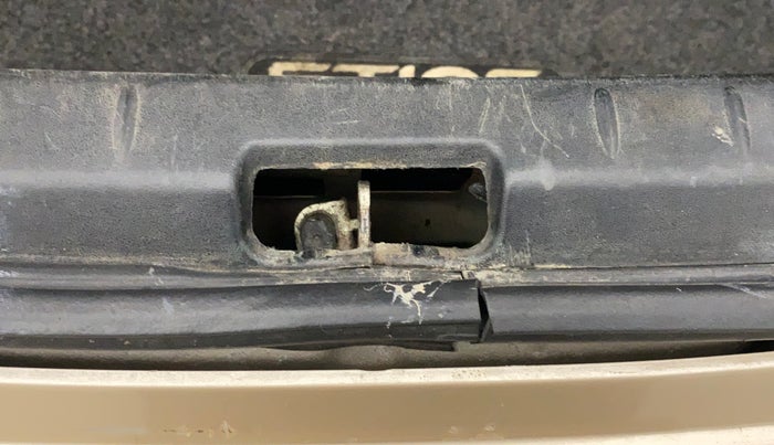 2011 Toyota Etios V, Petrol, Manual, 97,364 km, Dicky (Boot door) - Trim lock has minor damage