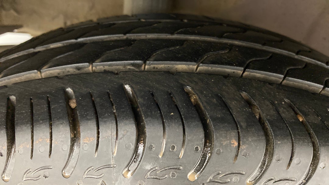 Right Rear Tyre Tread
