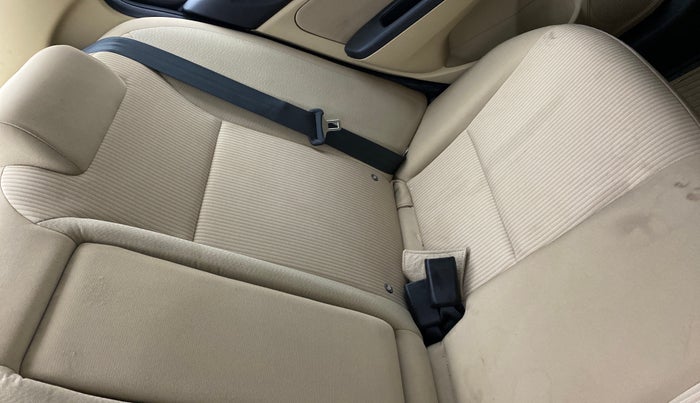 2018 Honda Amaze 1.2 V CVT I VTEC, Petrol, Automatic, 10,188 km, Second-row left seat - Cover slightly stained