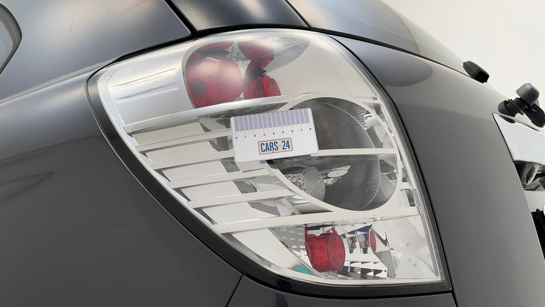 Lights Tail lights LHS Scratch