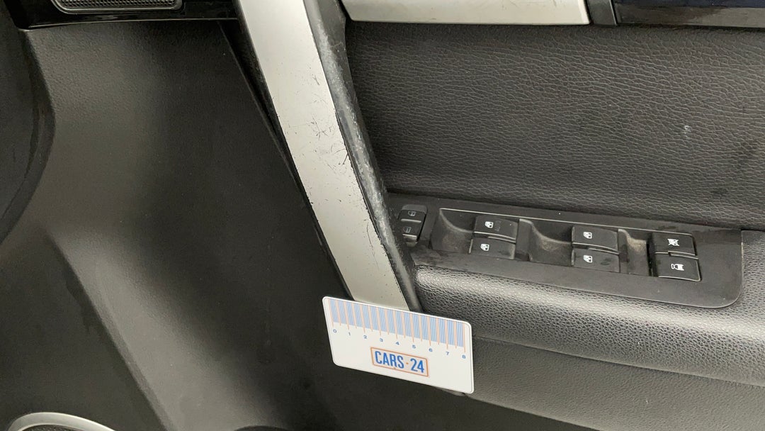 Door Interior Front RHS Scuff