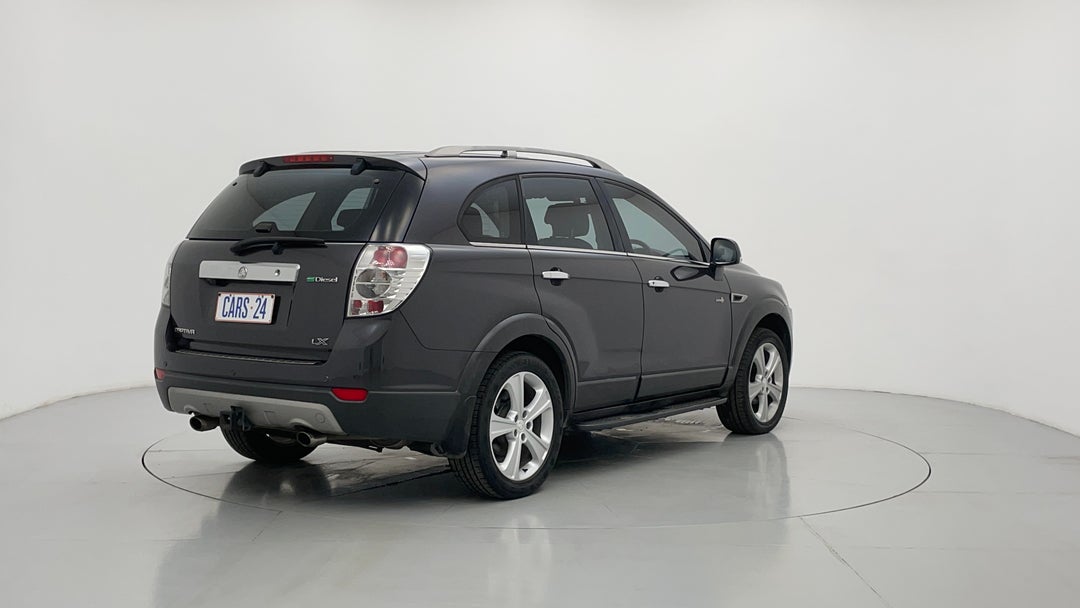 Right Back Diagonal (45- Degree) View