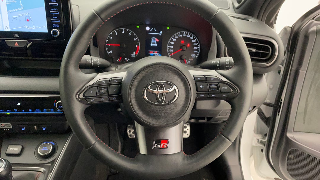 2021 Toyota Gr Yaris Rallye, Manual, 16753 km, Steering Wheel Close-up