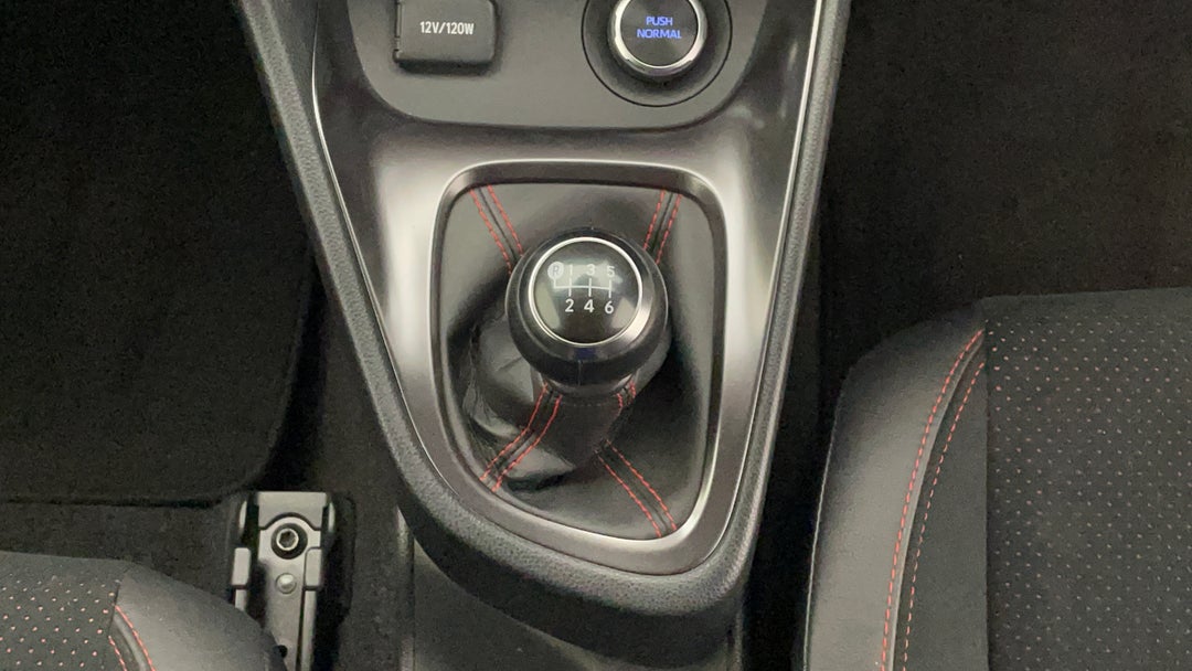 2021 Toyota Gr Yaris Rallye, Manual, 16753 km, Gear Lever 