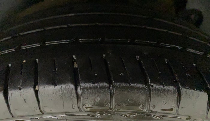2019 KIA SELTOS HTX CVT 1.5 DUAL TONE, Petrol, Automatic, 27,245 km, Left Rear Tyre Tread