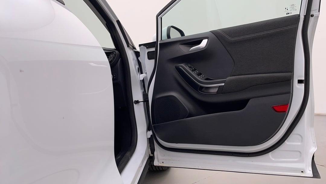 2022 Ford Puma Puma, Automatic, 63707 km, Speaker View