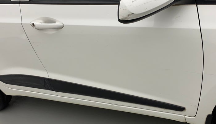 2015 Hyundai Grand i10 MAGNA 1.2 KAPPA VTVT, Petrol, Manual, 68,196 km, Driver-side door - Slightly dented
