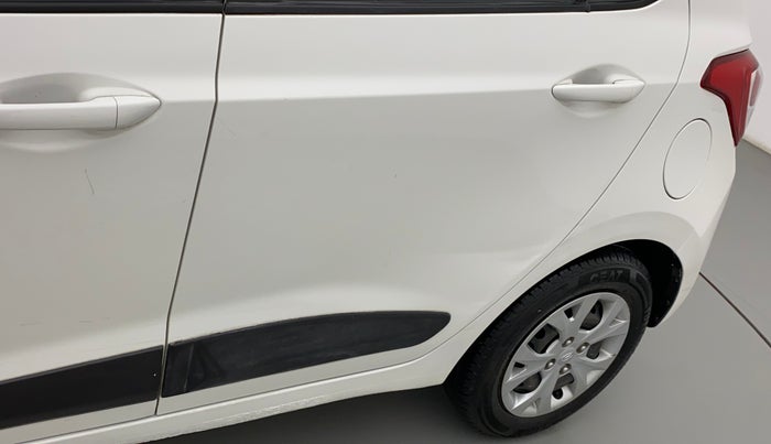 2015 Hyundai Grand i10 MAGNA 1.2 KAPPA VTVT, Petrol, Manual, 68,196 km, Rear left door - Minor scratches