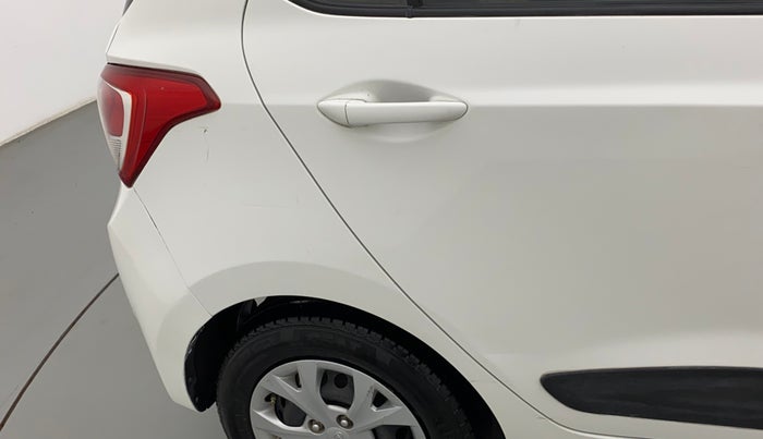 2015 Hyundai Grand i10 MAGNA 1.2 KAPPA VTVT, Petrol, Manual, 68,196 km, Right quarter panel - Minor scratches