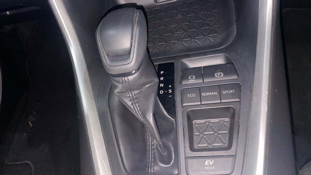 2020 Toyota RAV4 Gx (2WD) Hybrid, Automatic, 61563 km, Gear Lever 