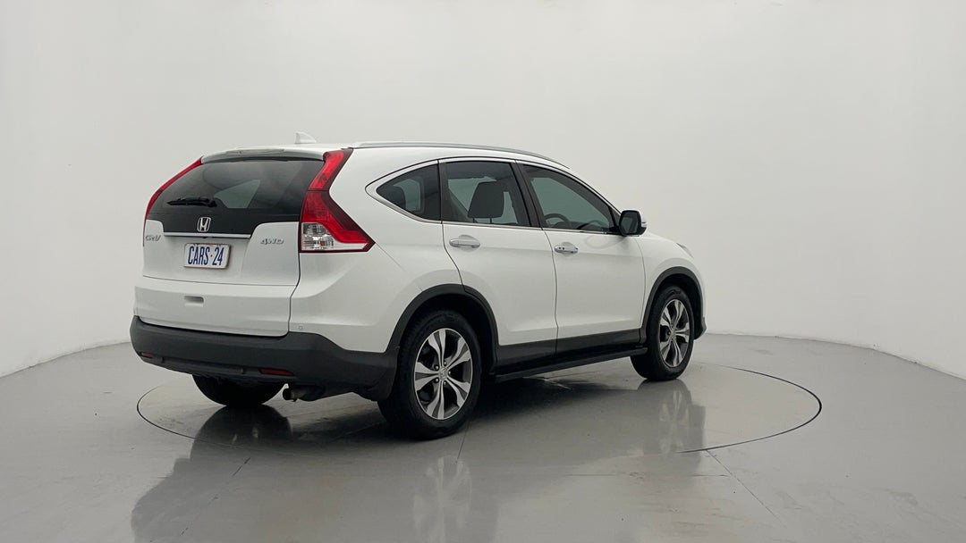 Right Back Diagonal (45- Degree) View