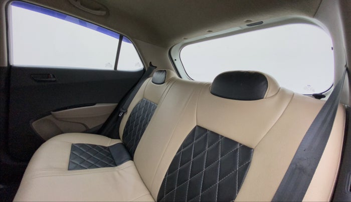 2014 Hyundai Grand i10 MAGNA 1.2 KAPPA VTVT, Petrol, Manual, 82,116 km, Right Side Rear Door Cabin