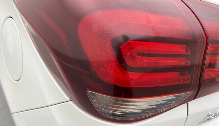 2019 Hyundai Elite i20 SPORTZ PLUS 1.2, Petrol, Manual, 29,829 km, Left tail light - Minor scratches