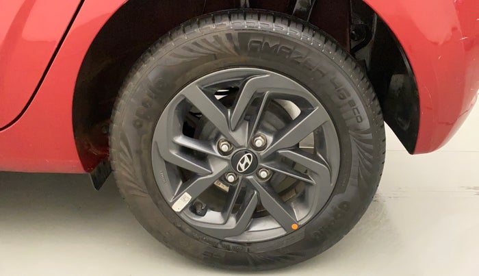 2022 Hyundai GRAND I10 NIOS SPORTZ 1.2 KAPPA VTVT CNG, CNG, Manual, 11,942 km, Left Rear Wheel