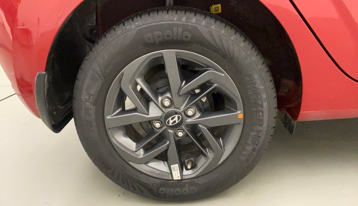 2022 Hyundai GRAND I10 NIOS SPORTZ 1.2 KAPPA VTVT CNG, CNG, Manual, 11,942 km, Right Rear Wheel
