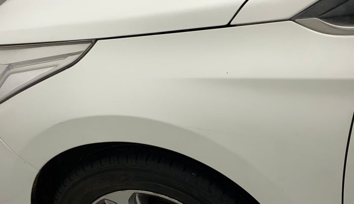 2019 Hyundai Verna 1.6 VTVT SX, CNG, Manual, 74,621 km, Left fender - Minor scratches