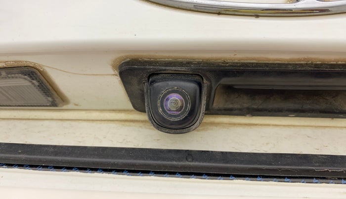 2019 Hyundai Verna 1.6 VTVT SX, CNG, Manual, 74,621 km, Infotainment system - Reverse camera not working
